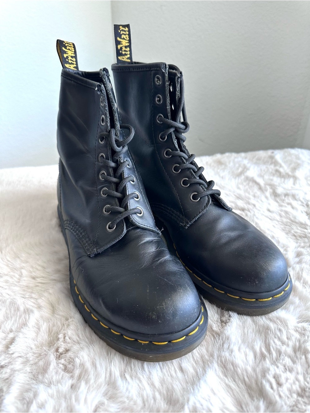 Title: Dr. Martens 1460 Smooth Leather Combat Boots Black Women’s 8